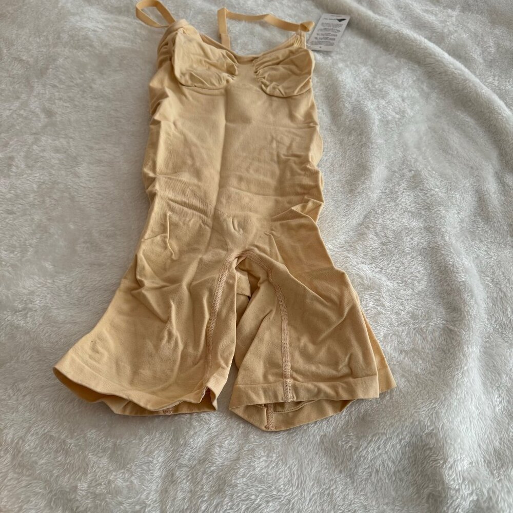 ShaperX NIB 5218 Beige Seamless Full Body Control Shapewear Size S/M